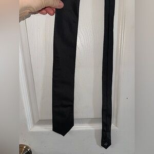 NWOT Black Van Heusen Tie